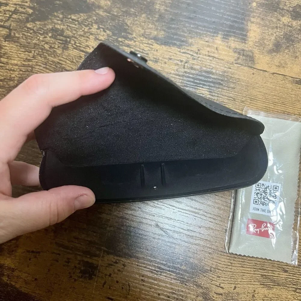 Ray-Ban Leather Eyeglass Case Soft Universal Glasses Pouch w/ Cleaning Cloth